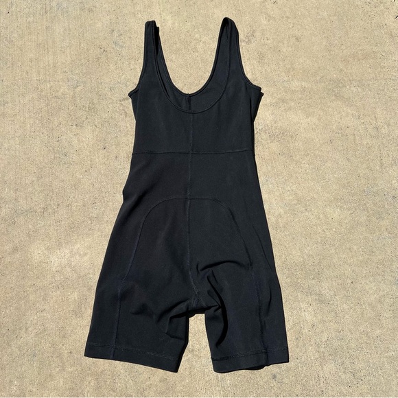 lululemon align bodysuit 6” - Picture 6 of 8